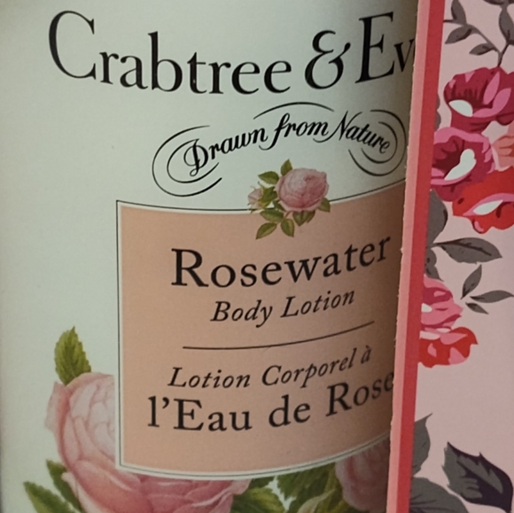 NEW!! Crabtree & Evelyn Rosewater Set - Picture 4 of 9